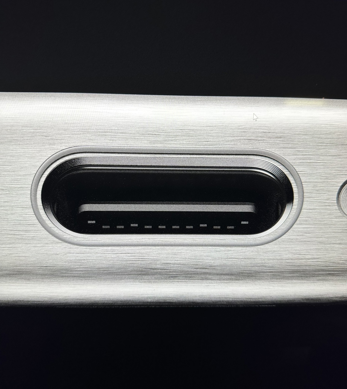 如果苹果对 iPhone 15 的 USB-C 接口加密限制充电，可能违反欧盟法律