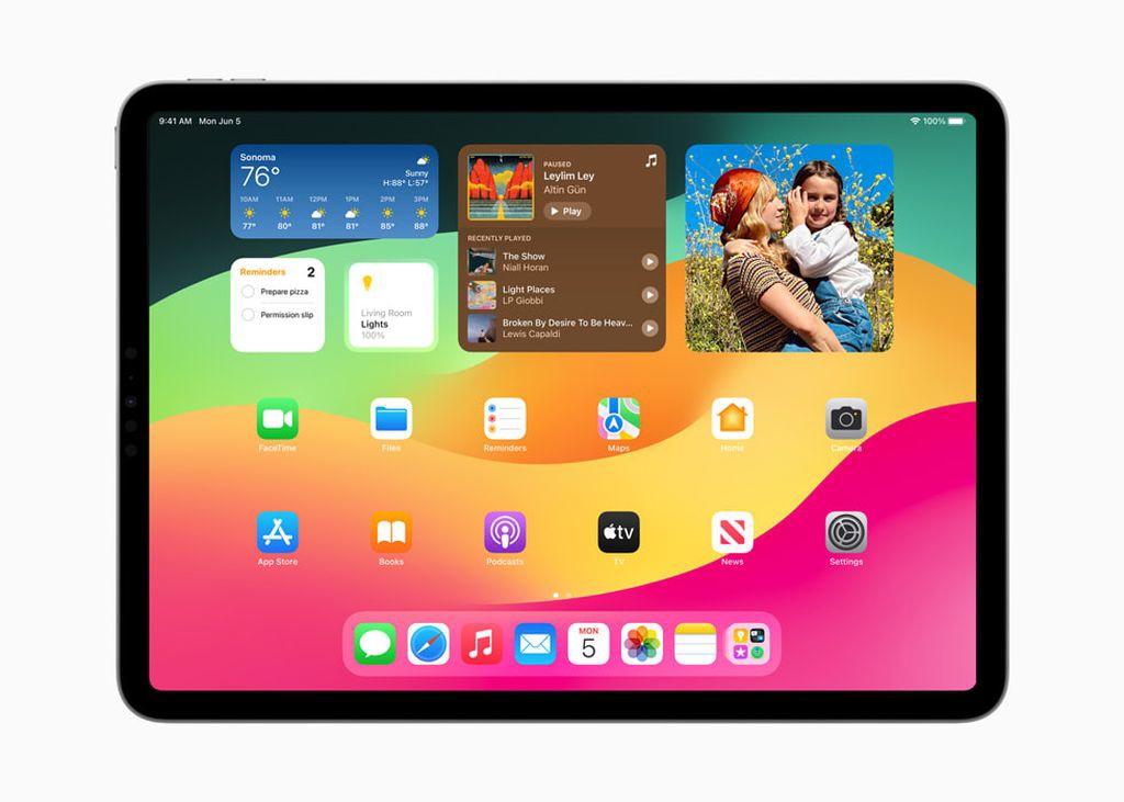 苹果发布 iPadOS 17 开发者预览版 Beta，带来个性化定制锁屏功能