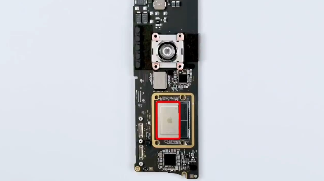 iFixit 拆解苹果 M3 iMac：内部设计基本不变，减少一枚纽扣电池